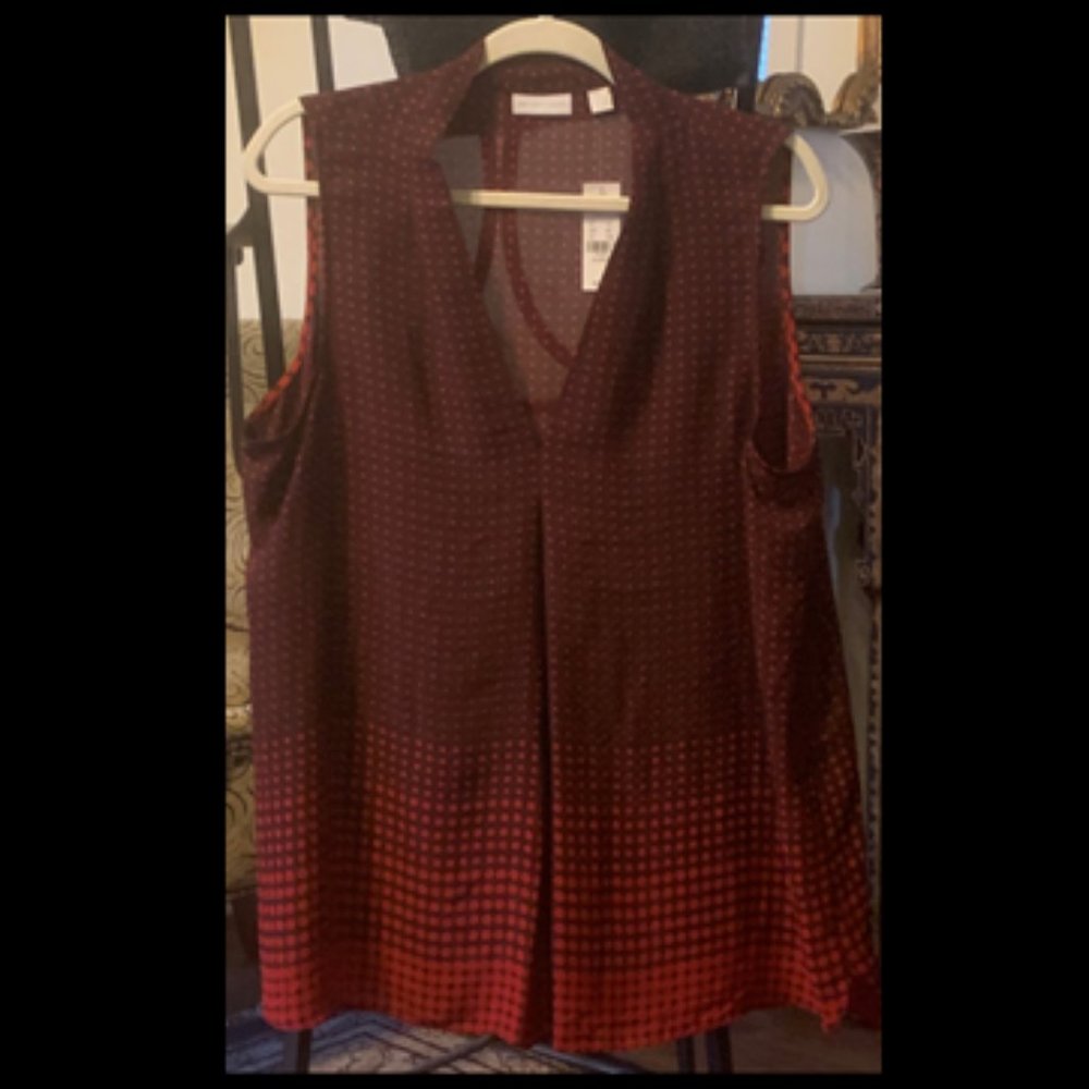NY & Co  - Sleeveless V-Neck Blouse Wine w/Cranberry Dots  XL   NWT